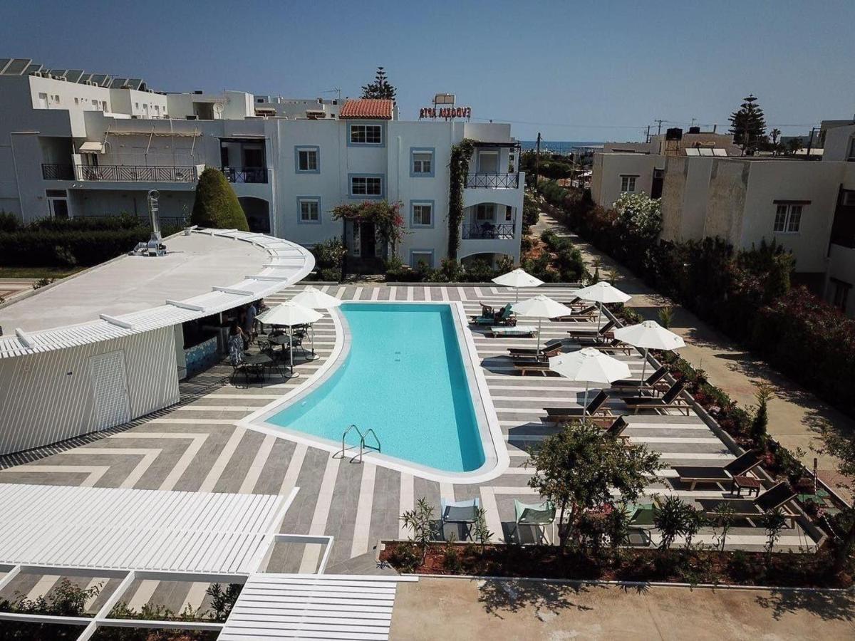 Geo'S Lovely Two Bedroom Island Apartment Gouves Exterior photo