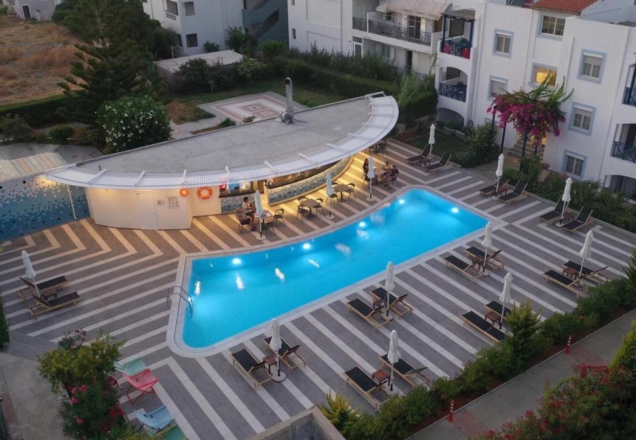 Geo'S Lovely Two Bedroom Island Apartment Gouves Exterior photo