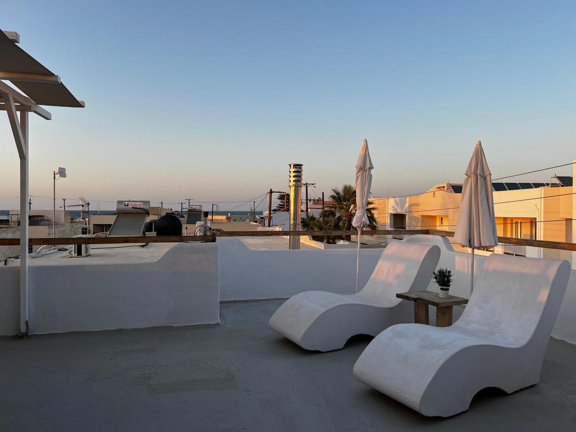 Geo'S Lovely Two Bedroom Island Apartment Gouves Exterior photo